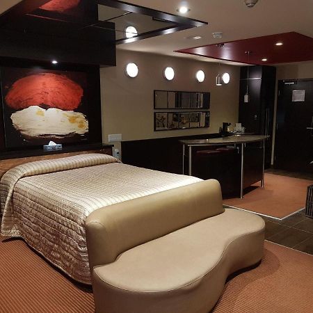夏布洛尔套房酒店 蒙特利尔 外观 照片